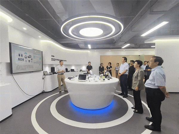 石景山區(qū)人大常委會視察數(shù)字經(jīng)濟工作，漸健醫(yī)療創(chuàng)新成效得到充分肯定